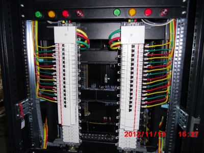 Column head intelligent power distribution cabinet